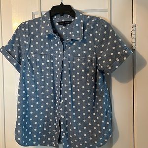 Tommy Hilfiger short sleeve polka dot chambray shirt. Very cute. Worn once.